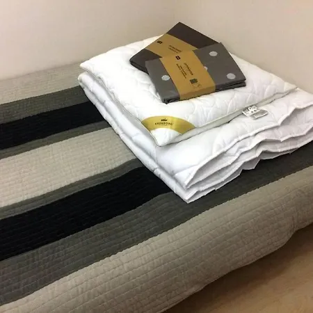 Apartment Room, комната, Miedzy Airport Wro A Centrum *